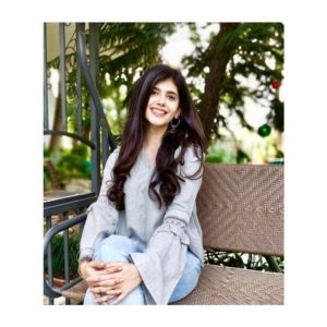  sanjana sanghi bio 