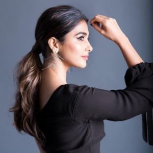 pooja hegde bio 